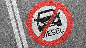 Simbolo di divieto auto diesel